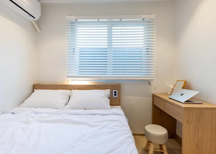 #10-minute Walk From Seongsu #new Seongsu #3 Bedrooms #4 Beds #sleeps Up To 8 Apartamento *